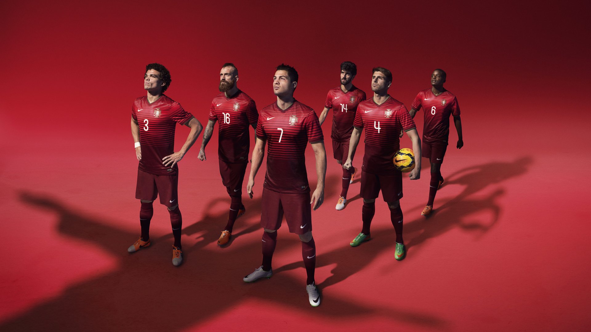 当沙漠之狐撕碎郁金香，莱万如何用一粒点球撬动世界杯的宿命齿轮